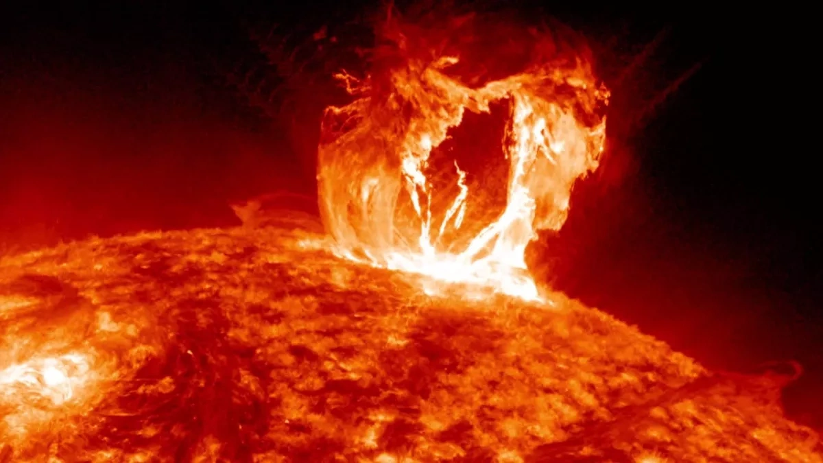 Strong solar flares expected to increase again
