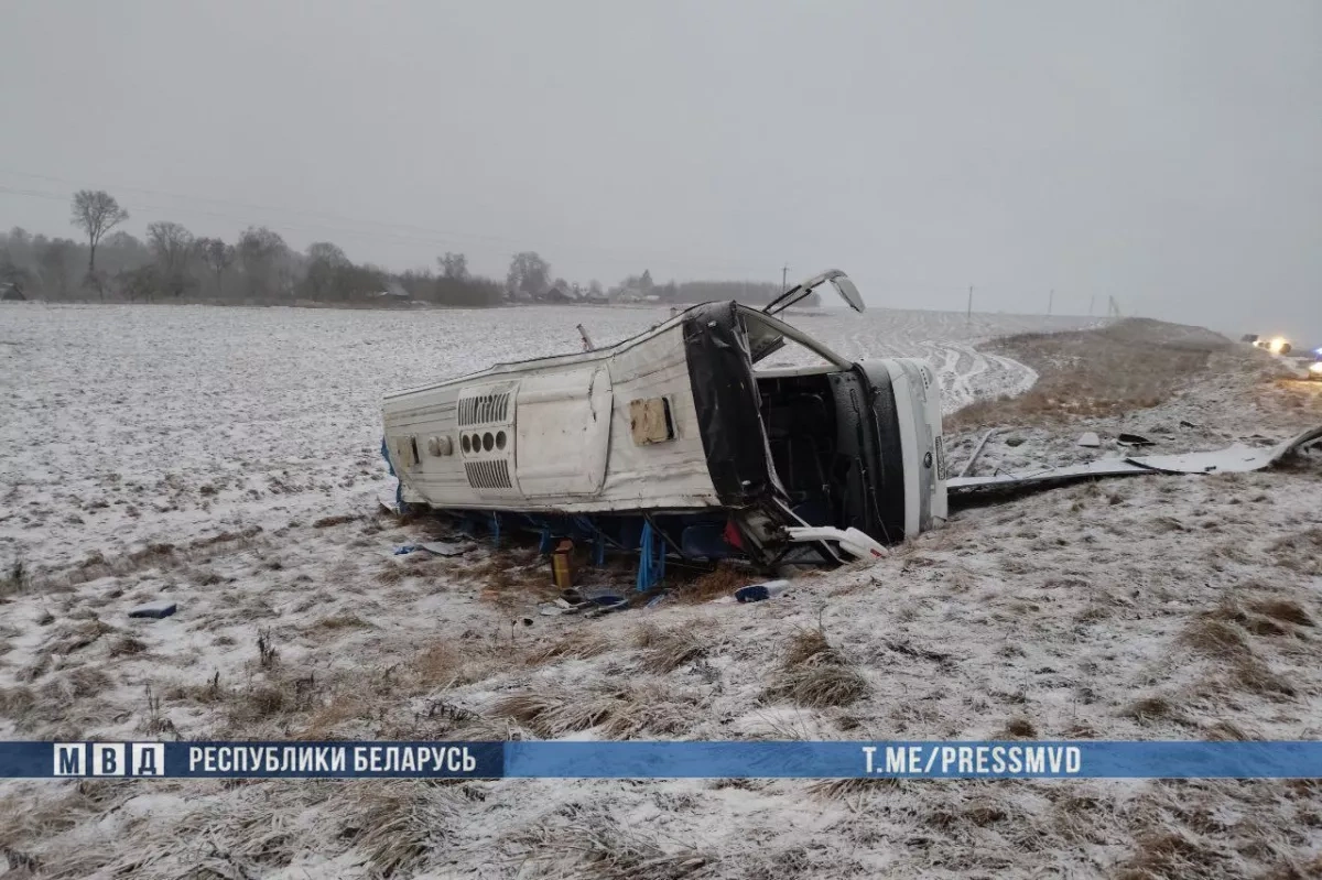 Moscow–Brest bus overturns in Belarus, one passenger killed photo