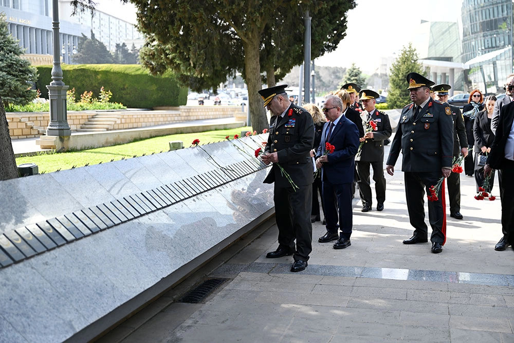 Turkish Land Forces Commander pays official visit to Azerbaijan (PHOTO)