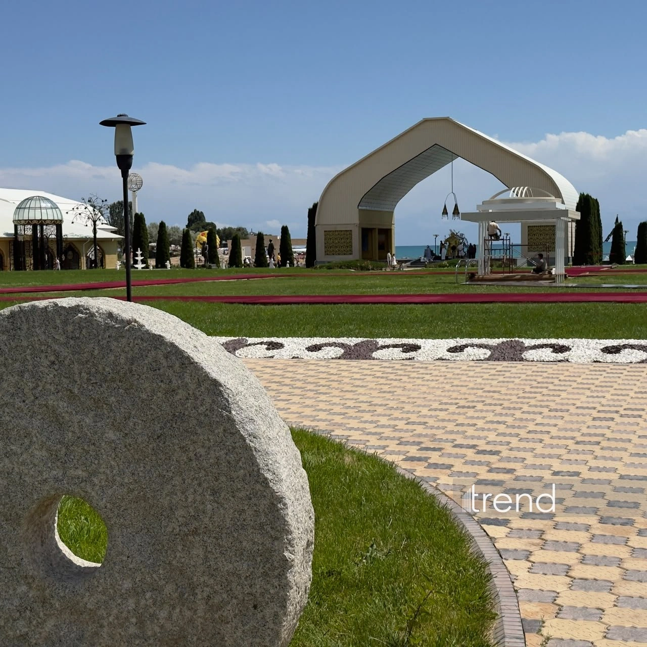 Five faiths, one message of unity as Azerbaijani journalists visit Kyrgyzstan’s Rukh Ordo (PHOTO)