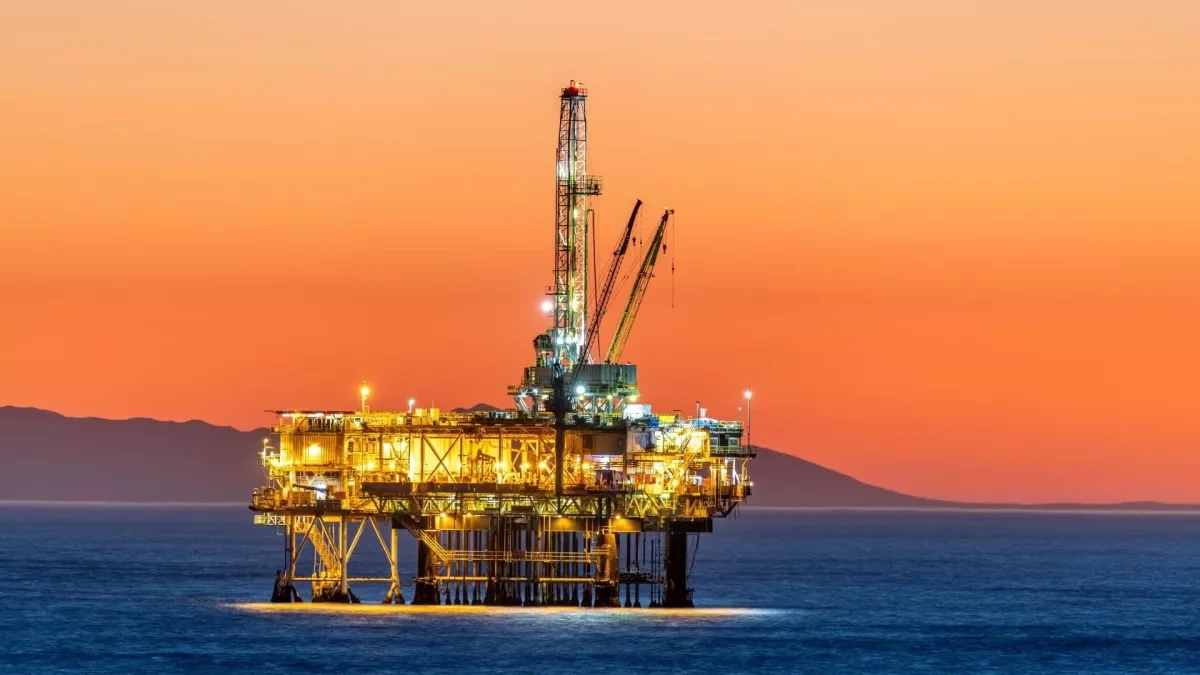 Oil dips on renewed uncertainty between Washington, Tehran