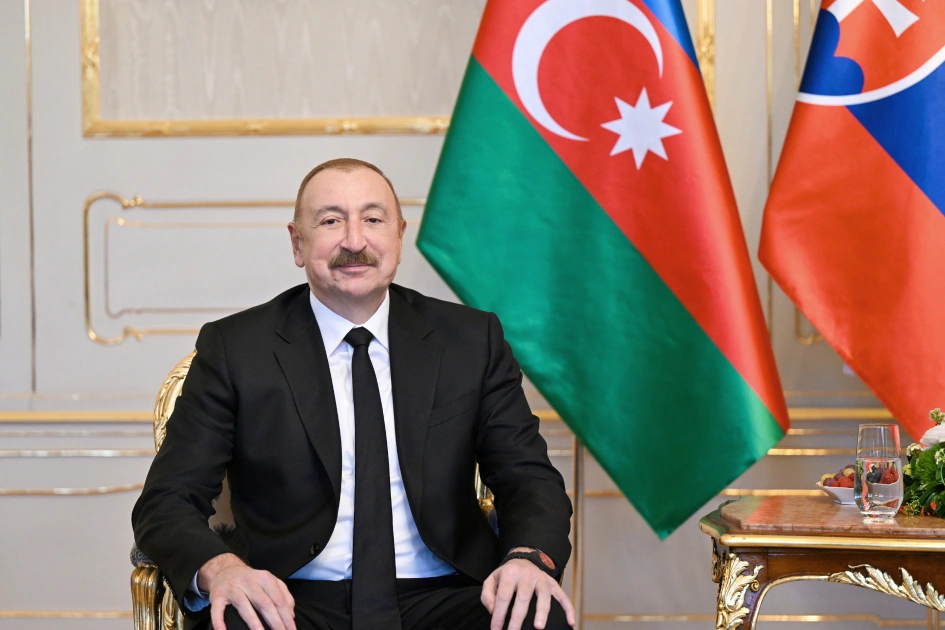 President Ilham Aliyev, President of Slovakia hold one-on-one meeting (PHOTO)