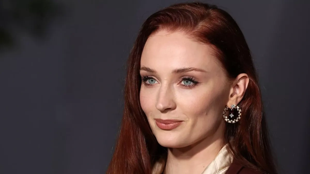 Filming of Lara Croft halted after Sophie Turner back injury
