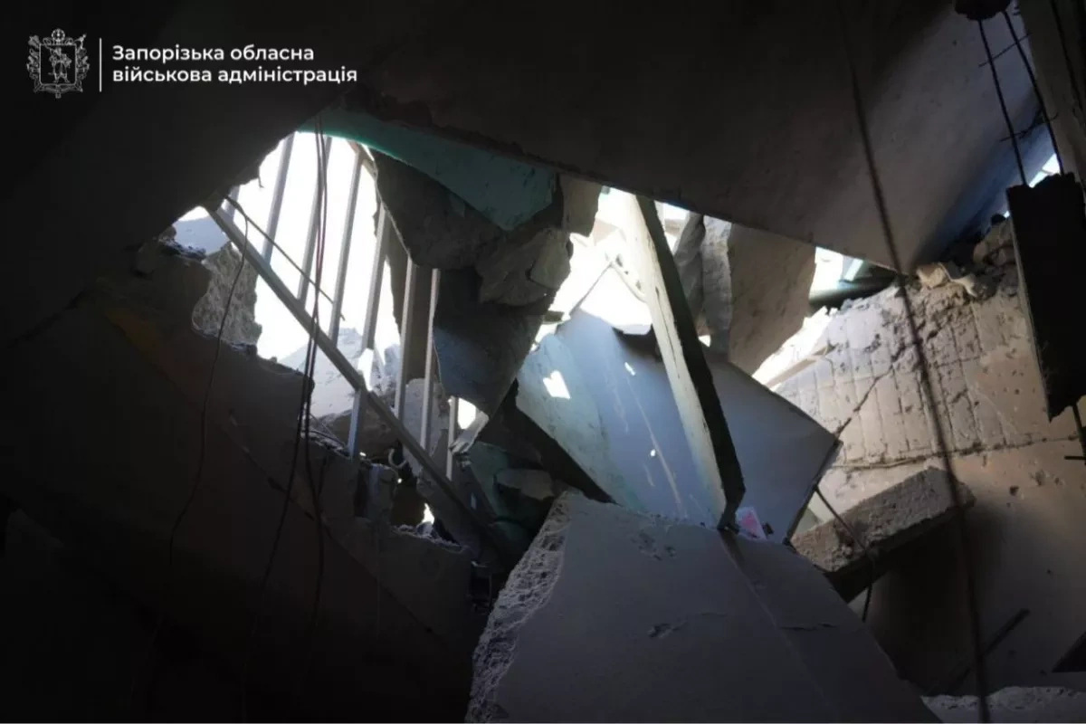 Russian airstrike on Zaporizhzhia injures six, including child PHOTO/VIDEO