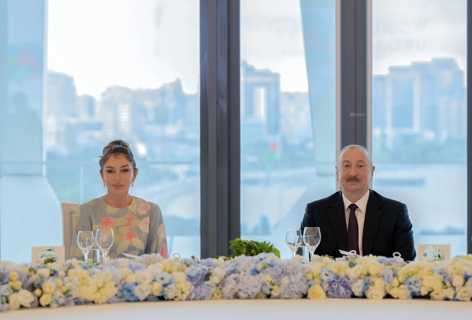 President Ilham Aliyev and First Lady Mehriban Aliyeva host official reception in honor of heads of state and delegations participating in WUF13 (PHOTO/VIDEO)