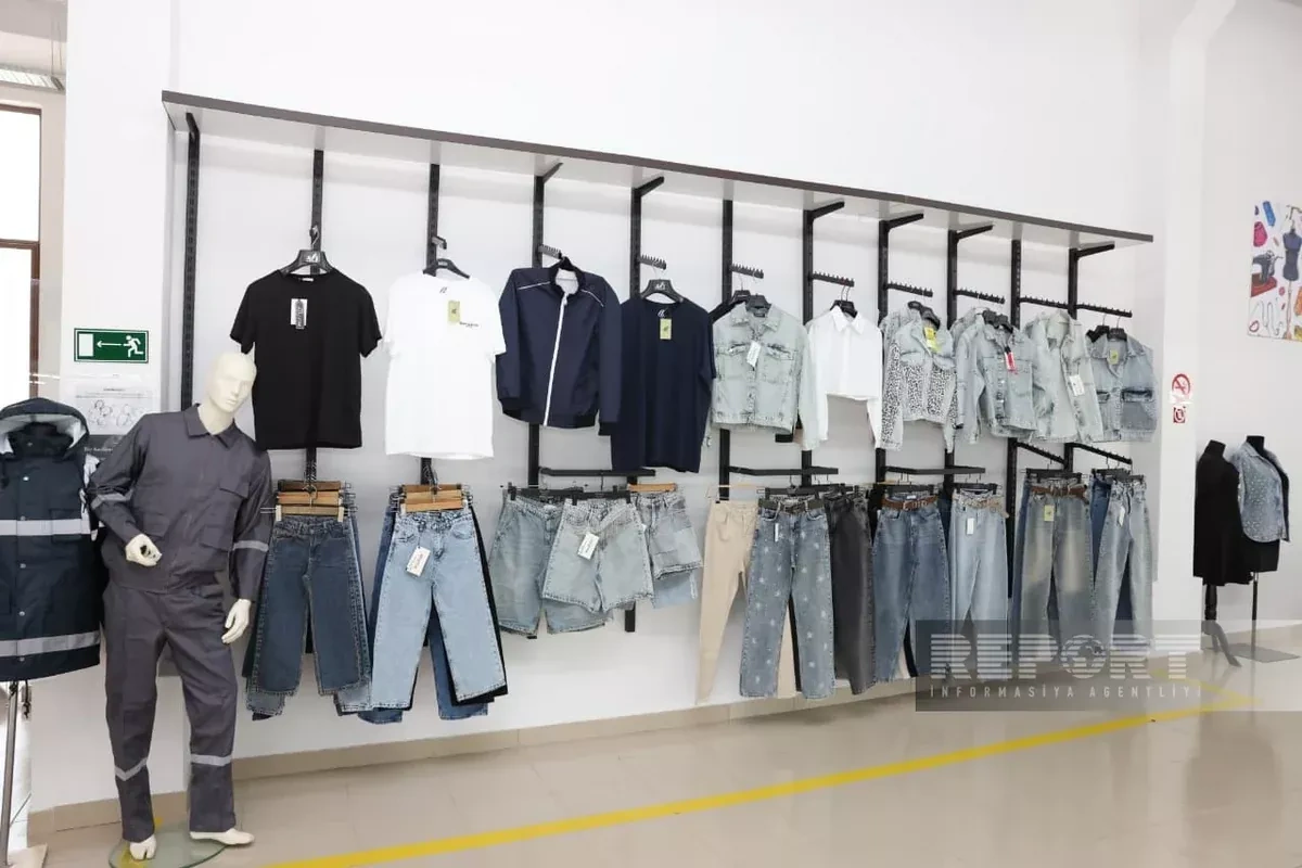 Foreign diplomats tour garment factory in Azerbaijan's Khankendi PHOTO
