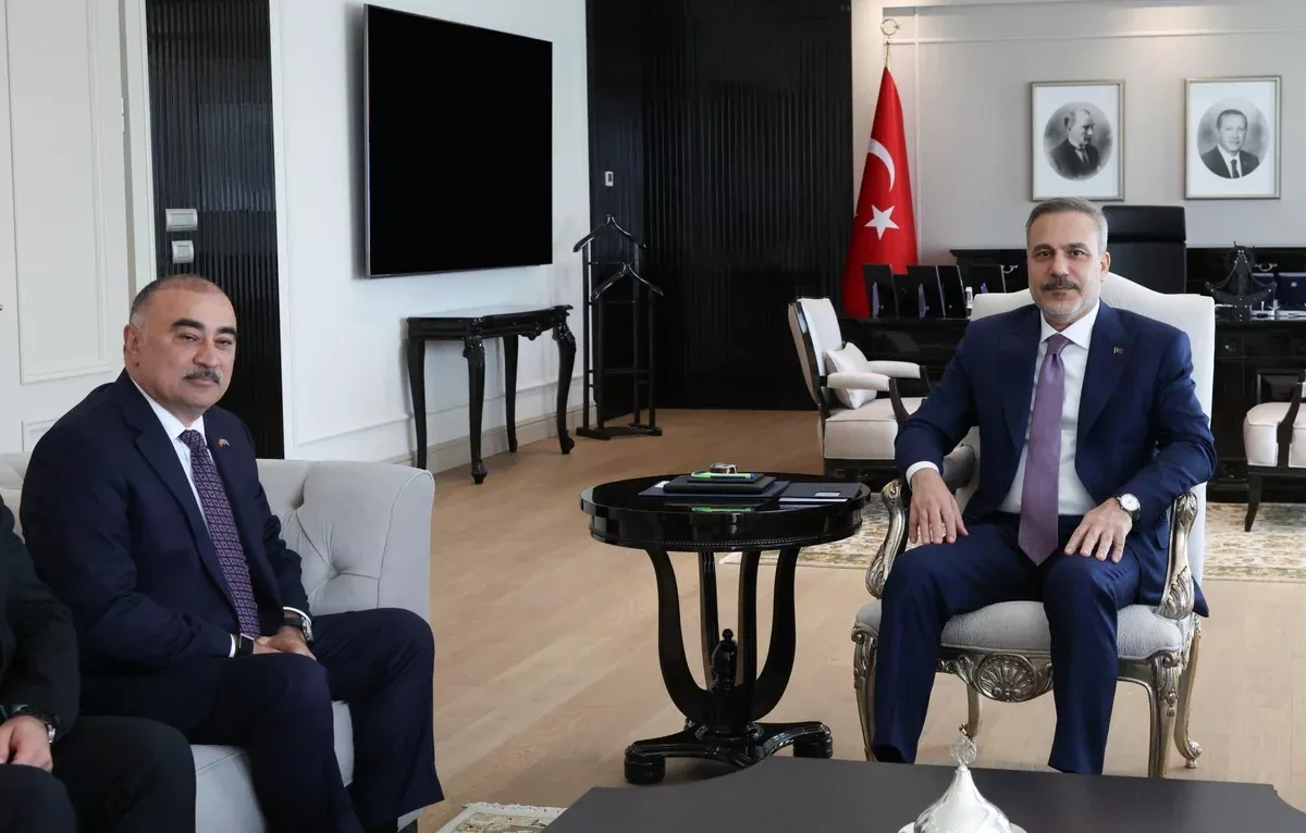 Top Turkish diplomat holds talks with Azerbaijani envoy on bilateral ties