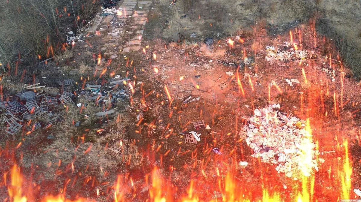 Fire breaks out at municipal landfill in Kyrgyzstan amid extreme heat VIDEO