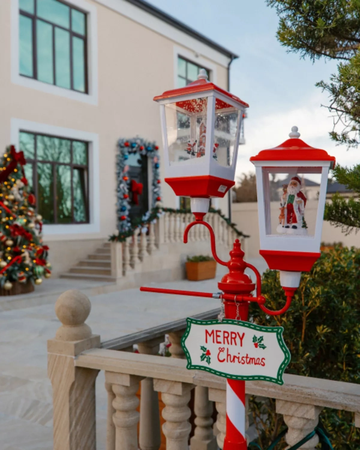 Leyla, Arzu Aliyeva share holiday joy with children at rehabilitation center