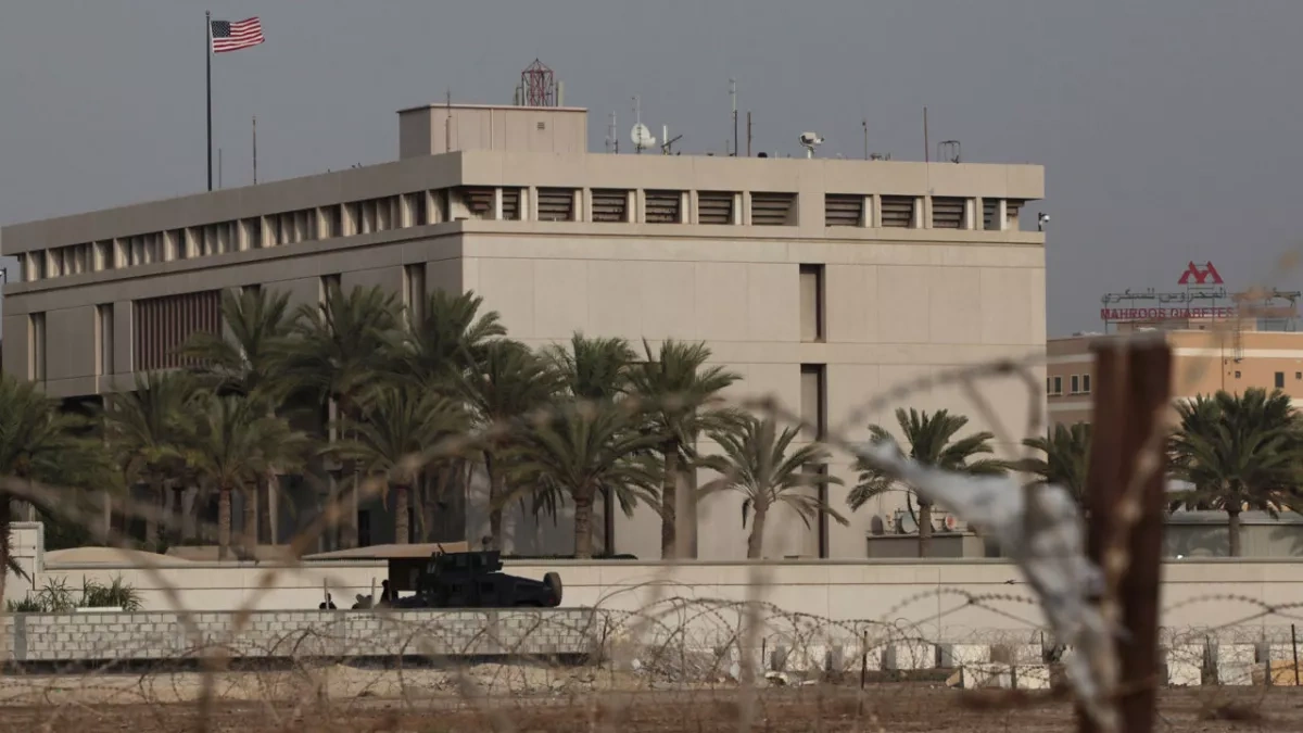 US advises citizens in Bahrain to remain indoors as conflict escalates
