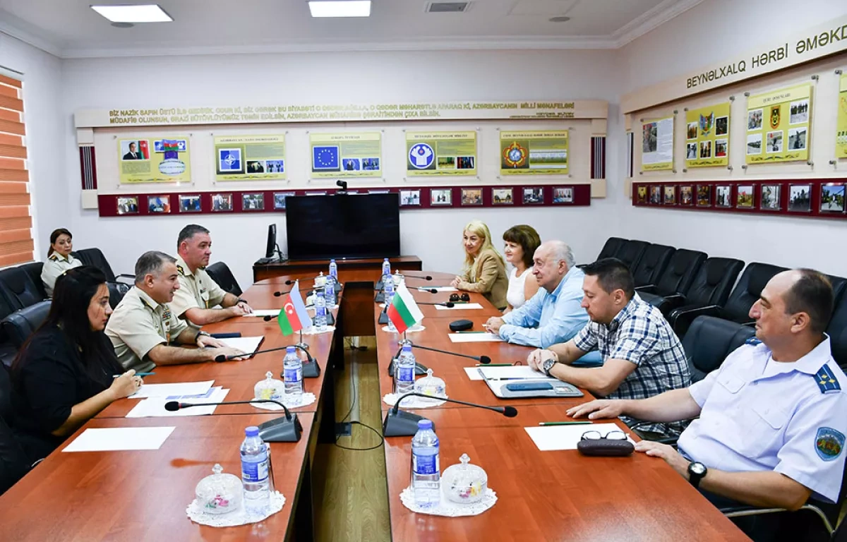 Azerbaijan, Bulgaria discuss military personnel's cultural affairs