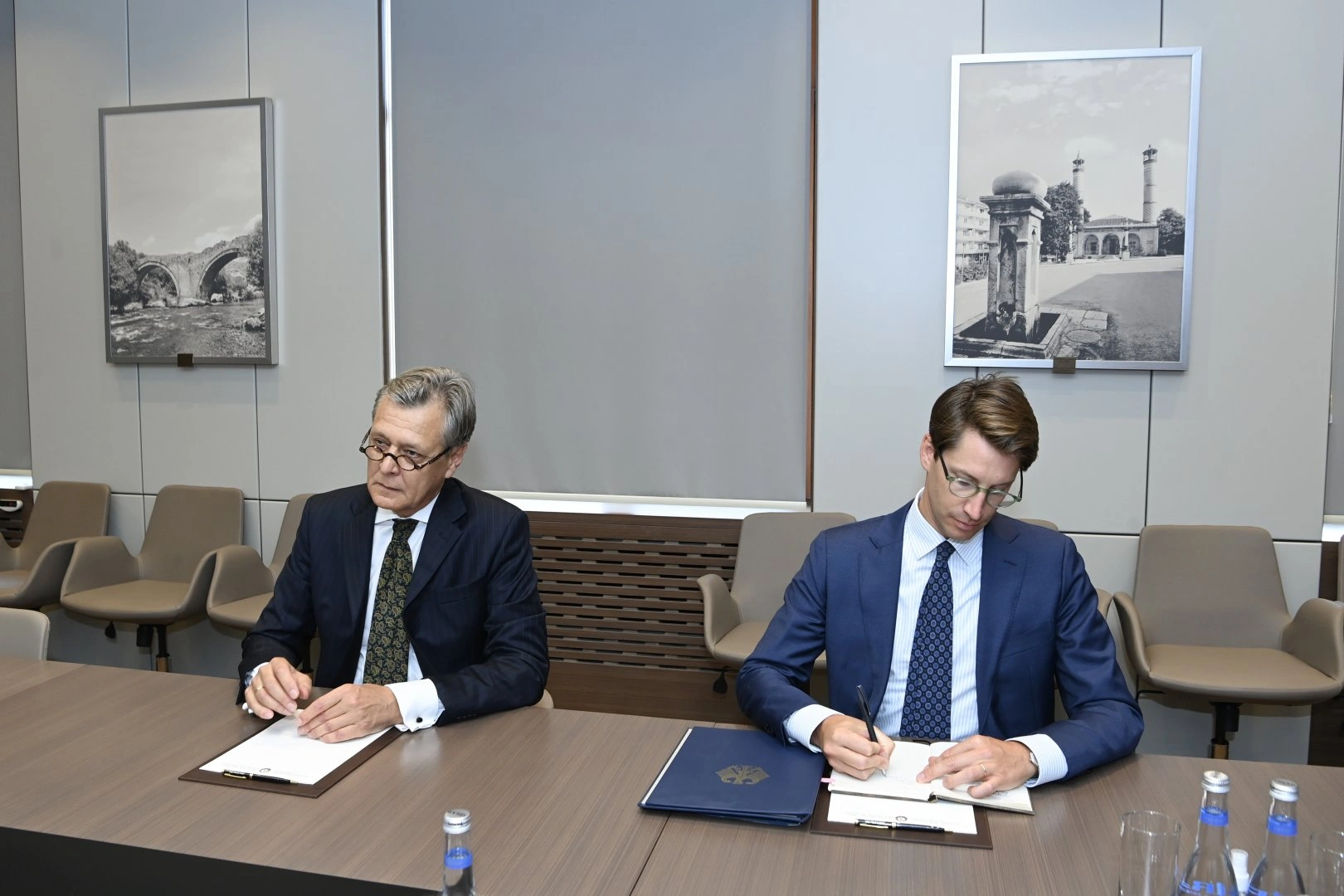 Azerbaijan's foreign minister welcomes new German ambassador (PHOTO)