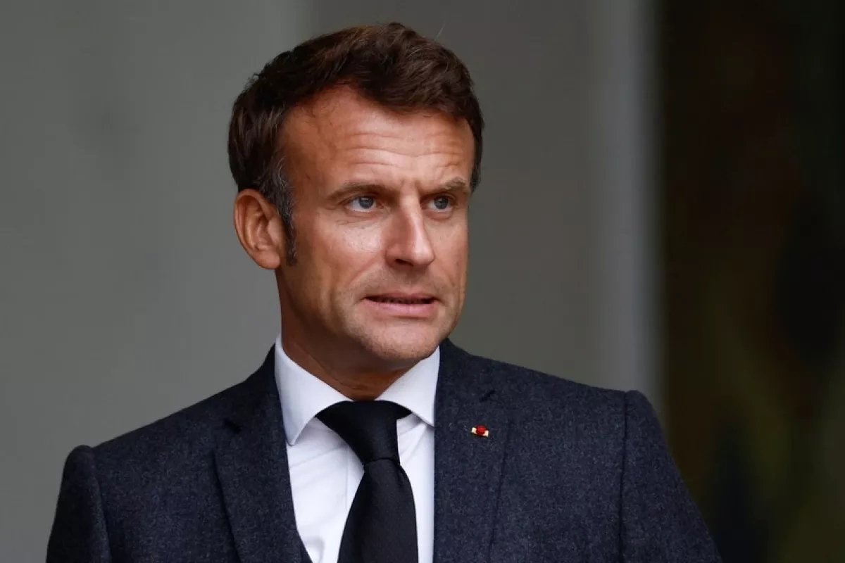 French president approval rating hits record low