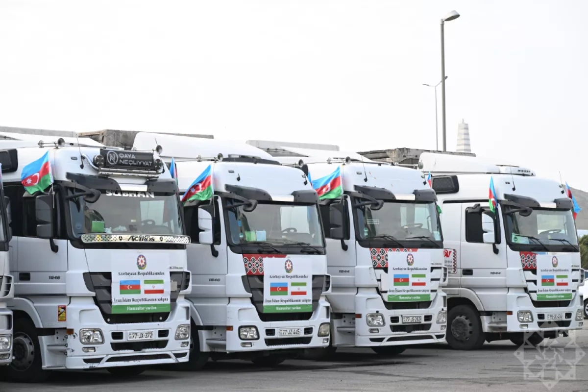 Azerbaijan sends fresh humanitarian consignment to Iran PHOTO