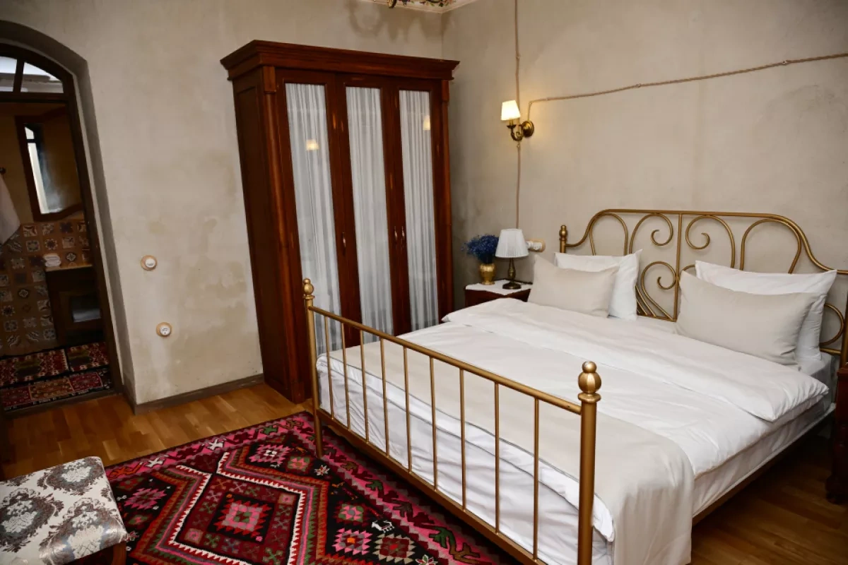 President Aliyev reviews restored buildings of “Yasaman” Hotel in Shusha PHOTO