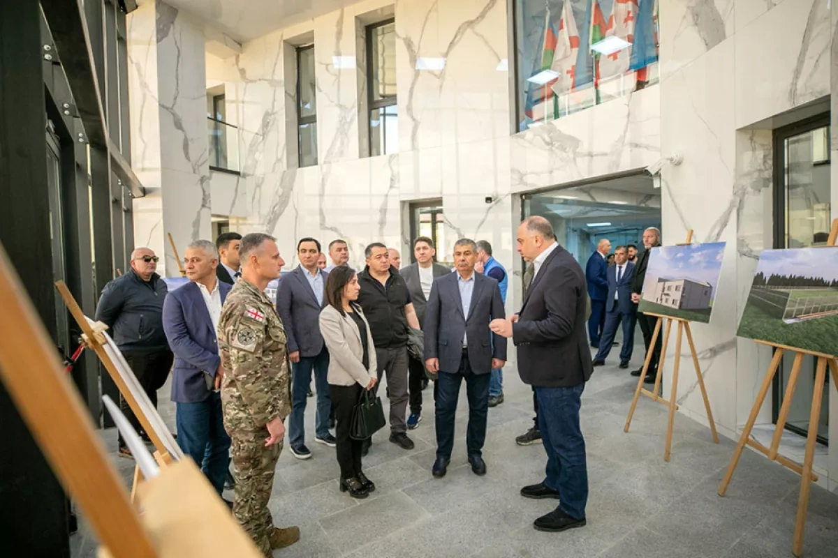 Azerbaijani defence chief visits Georgian special operations base in Mukhrovani PHOTO