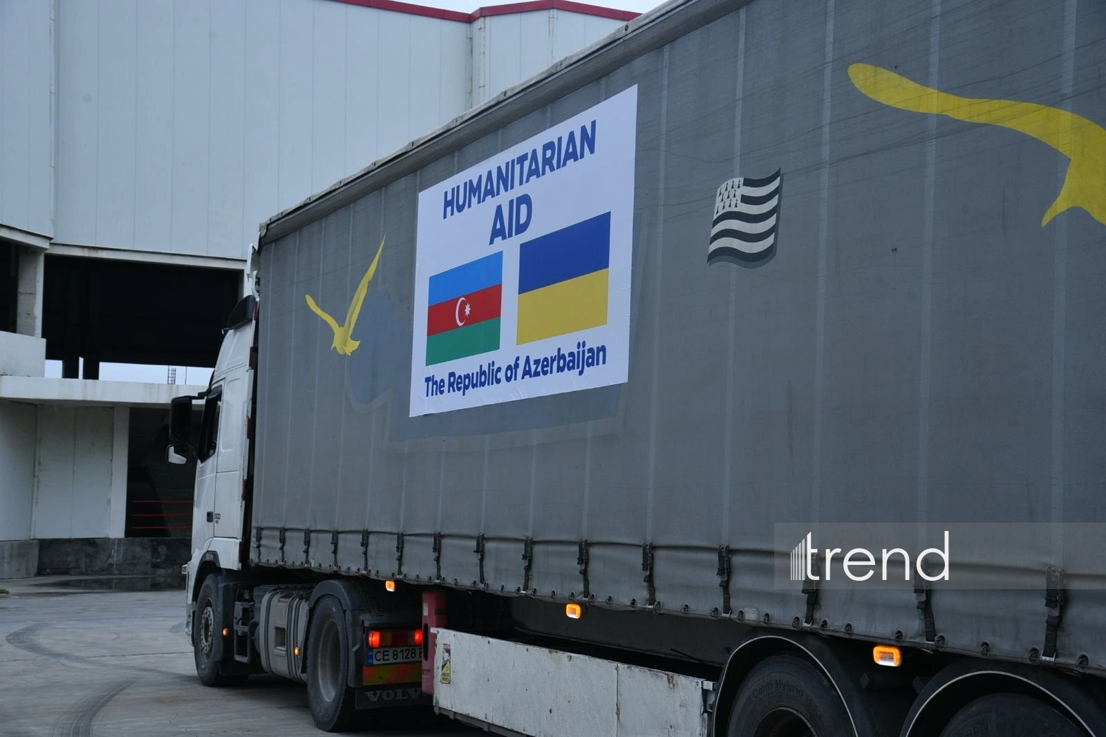 Azerbaijan dispatches another batch of humanitarian aid to Ukraine (PHOTO)