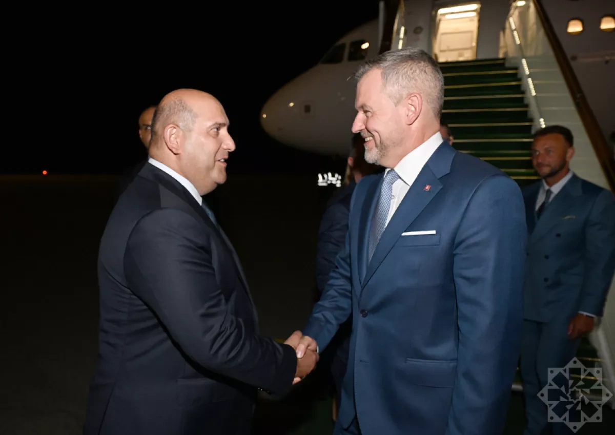 Slovak president embarks on official visit to Azerbaijan PHOTO