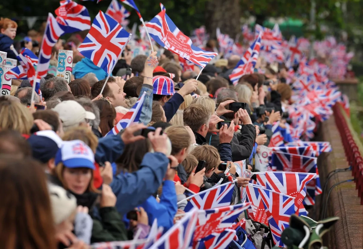 Nearly 40% of Britons fear war within five years Poll reveals