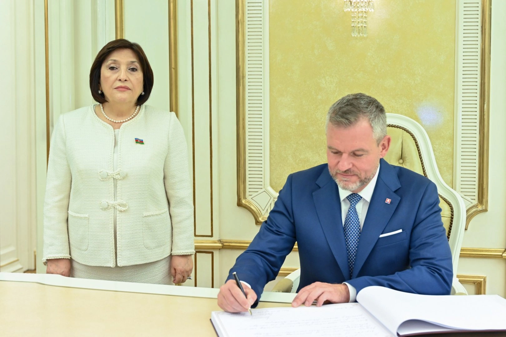 Azerbaijan’s Parliament Speaker meets with President of Slovakia (PHOTO)