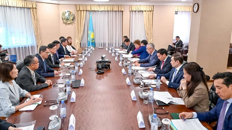 Kazakhstan, Hong Kong discuss resumption of direct flights