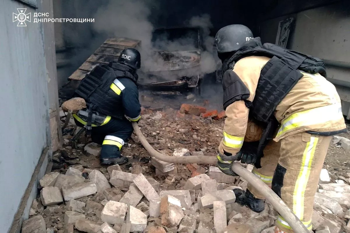 Dnipropetrovsk region comes under Russian attack, civilians injured photo
