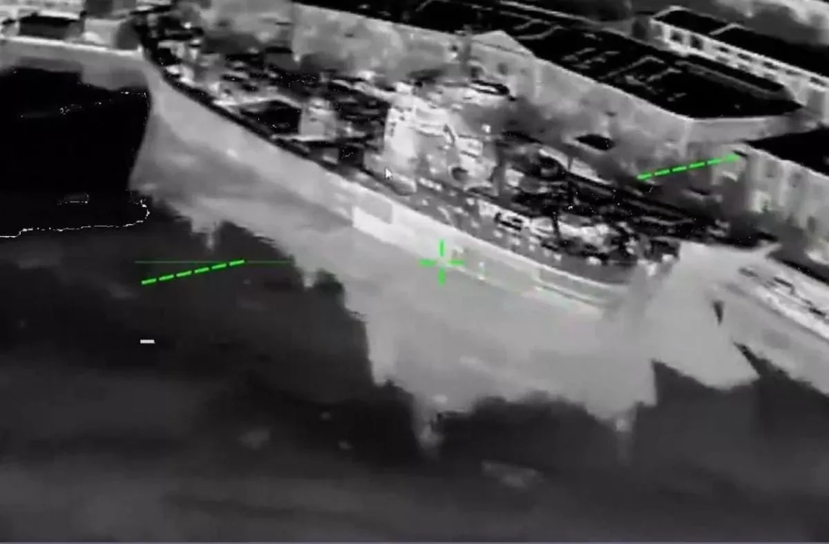Ukraine destroys three Russian warships, fighter jet in major strike PHOTO