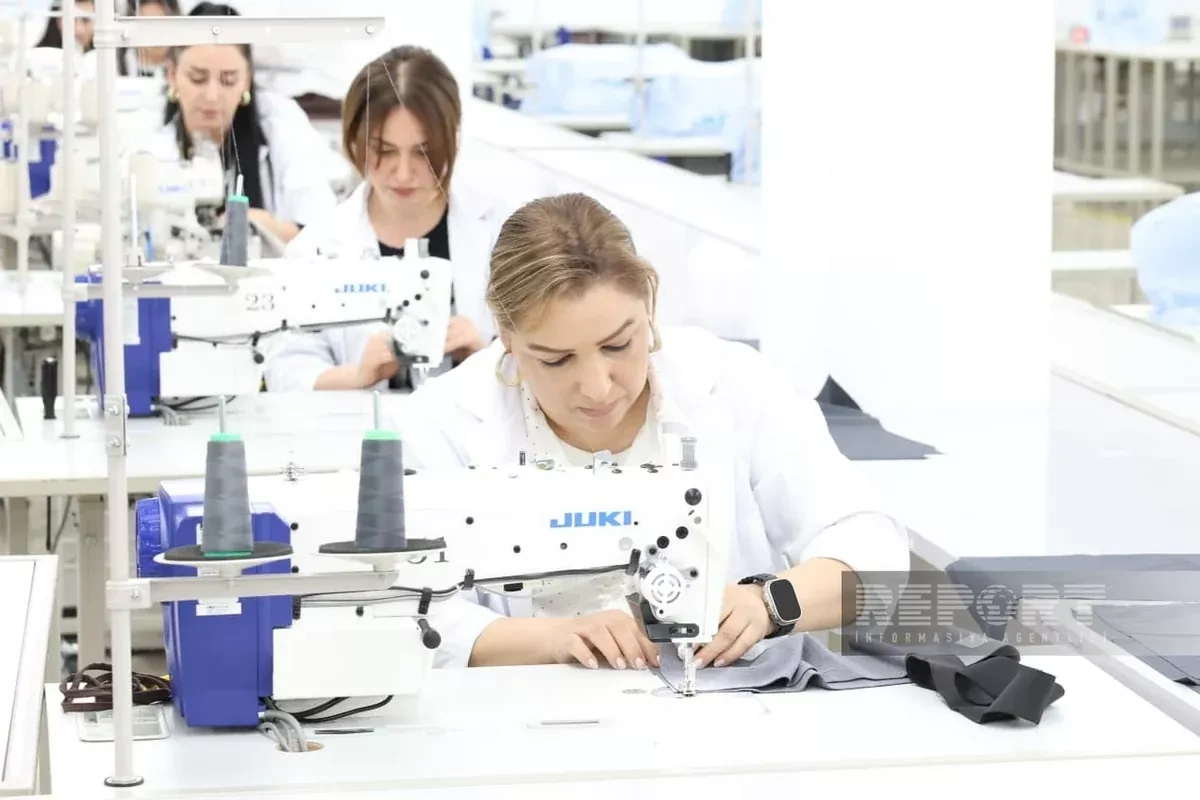 Foreign diplomats tour garment factory in Azerbaijan's Khankendi PHOTO