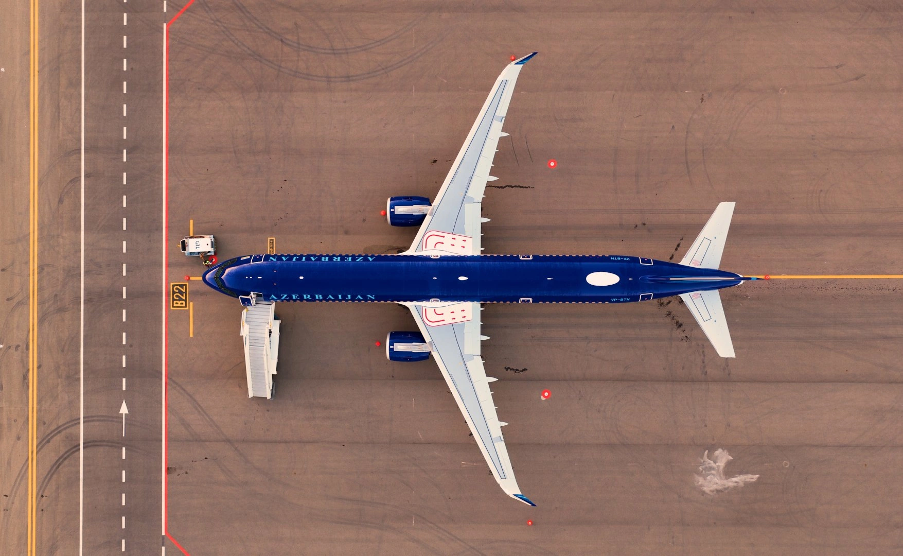 Azerbaijan Airlines expands its fleet with another new-generation Airbus A321neo (PHOTO)