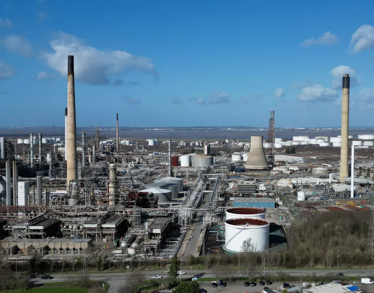 Media: UK oil refinery owner evaded sanctions linked to Russian bank loans