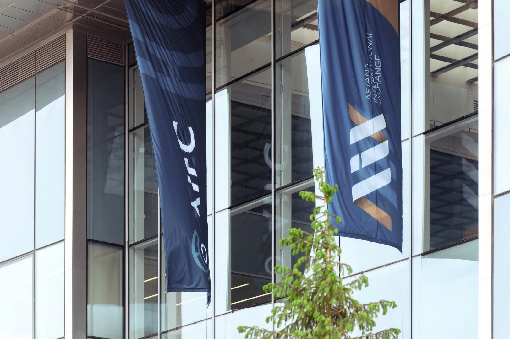 AIX lists Kazakhstan’s second panda bond issue
