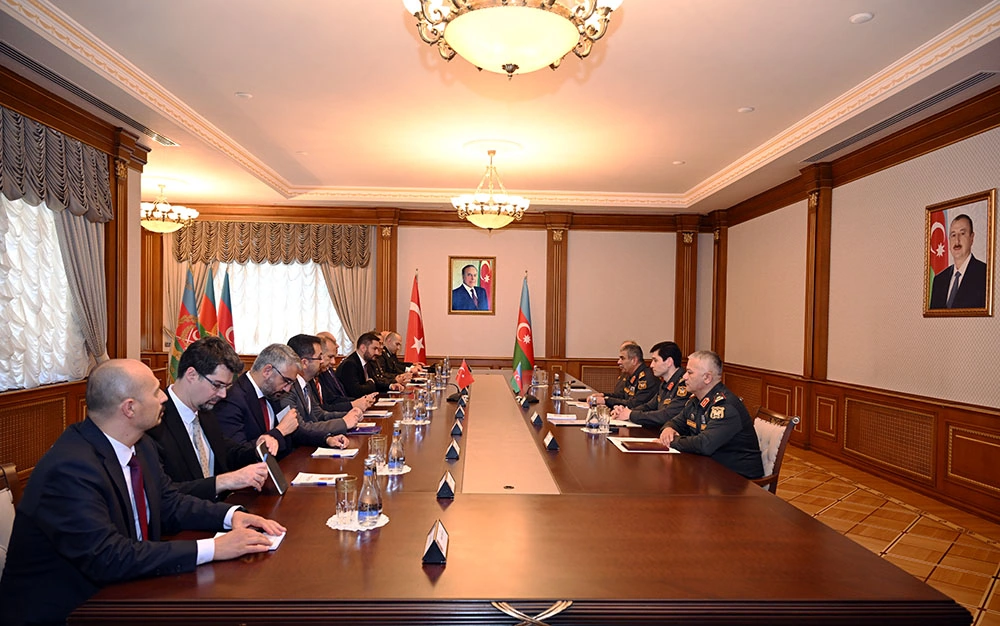 Azerbaijan, Türkiye discuss defense industry cooperation in Baku