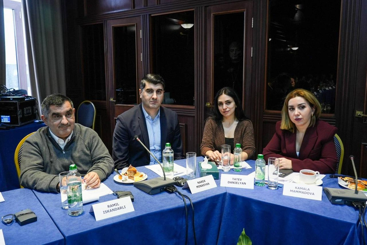 Armenia hosts roundtable with Azerbaijani and Armenian civil society representatives under “Bridge of Peace” initiative (PHOTO)
