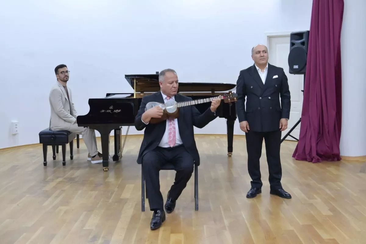 Azerbaijani ministers visit Karabakh University Clinic PHOTO
