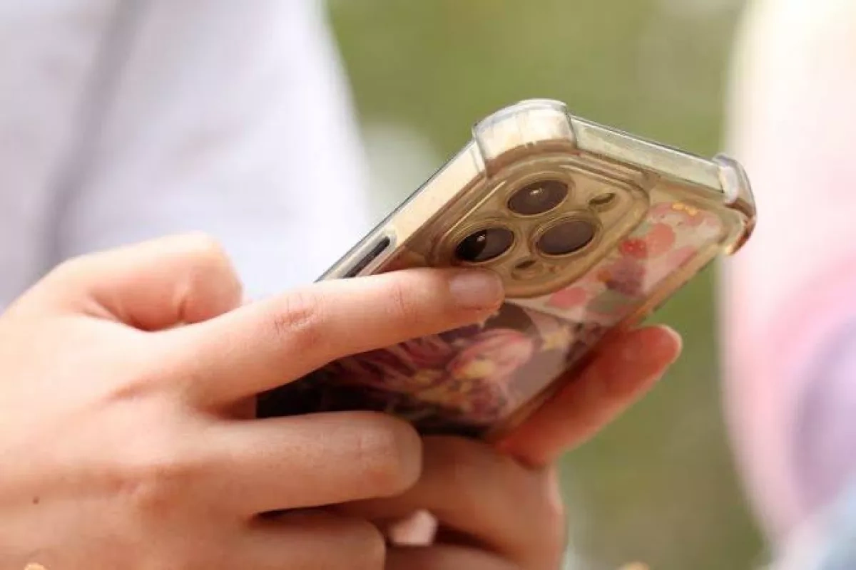 Chinese regulator drafts rules to shield teenagers from "intimate" AI companions