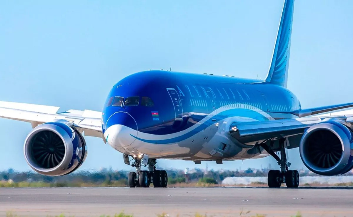 Azerbaijan airlines suspends flights to several Middle East destinations