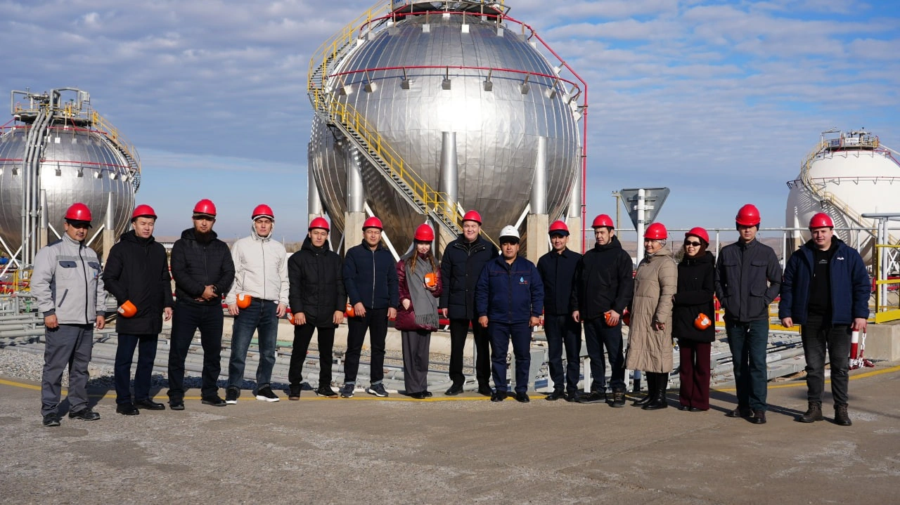 Uzbekneftegaz, KazMunayGas share expertise in petrochemicals