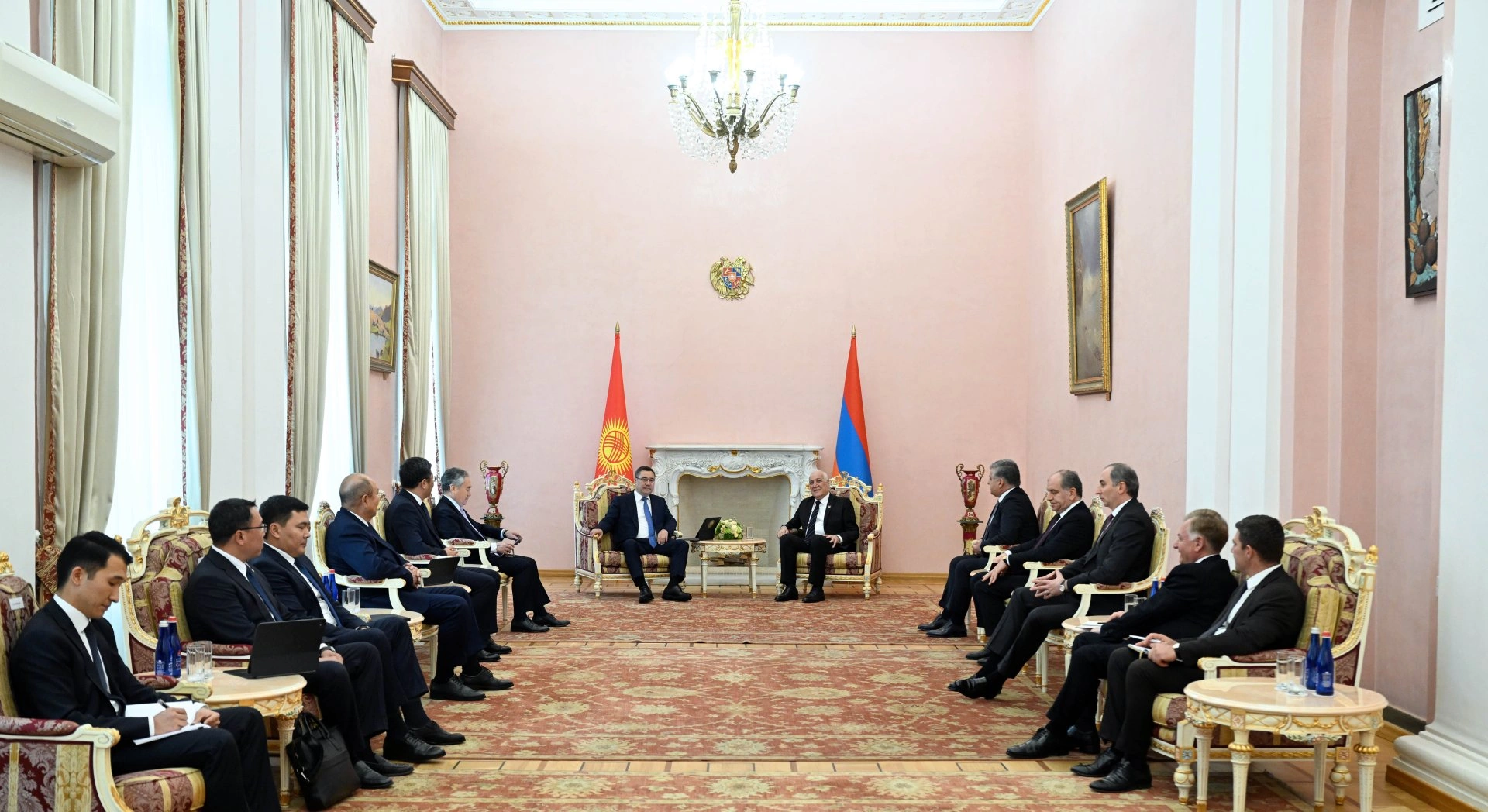 Kyrgyzstan, Armenia hold talks on cooperation in AI