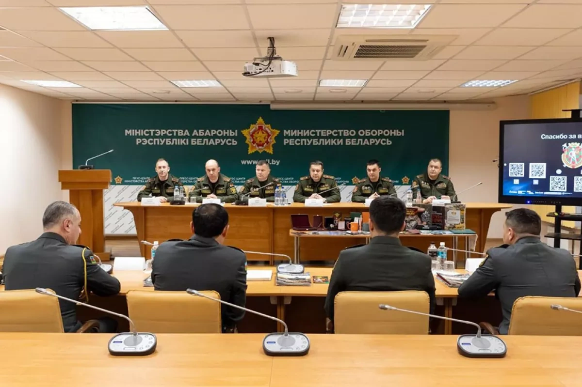 Azerbaijan, Belarus military media officials hold communications talks PHOTO