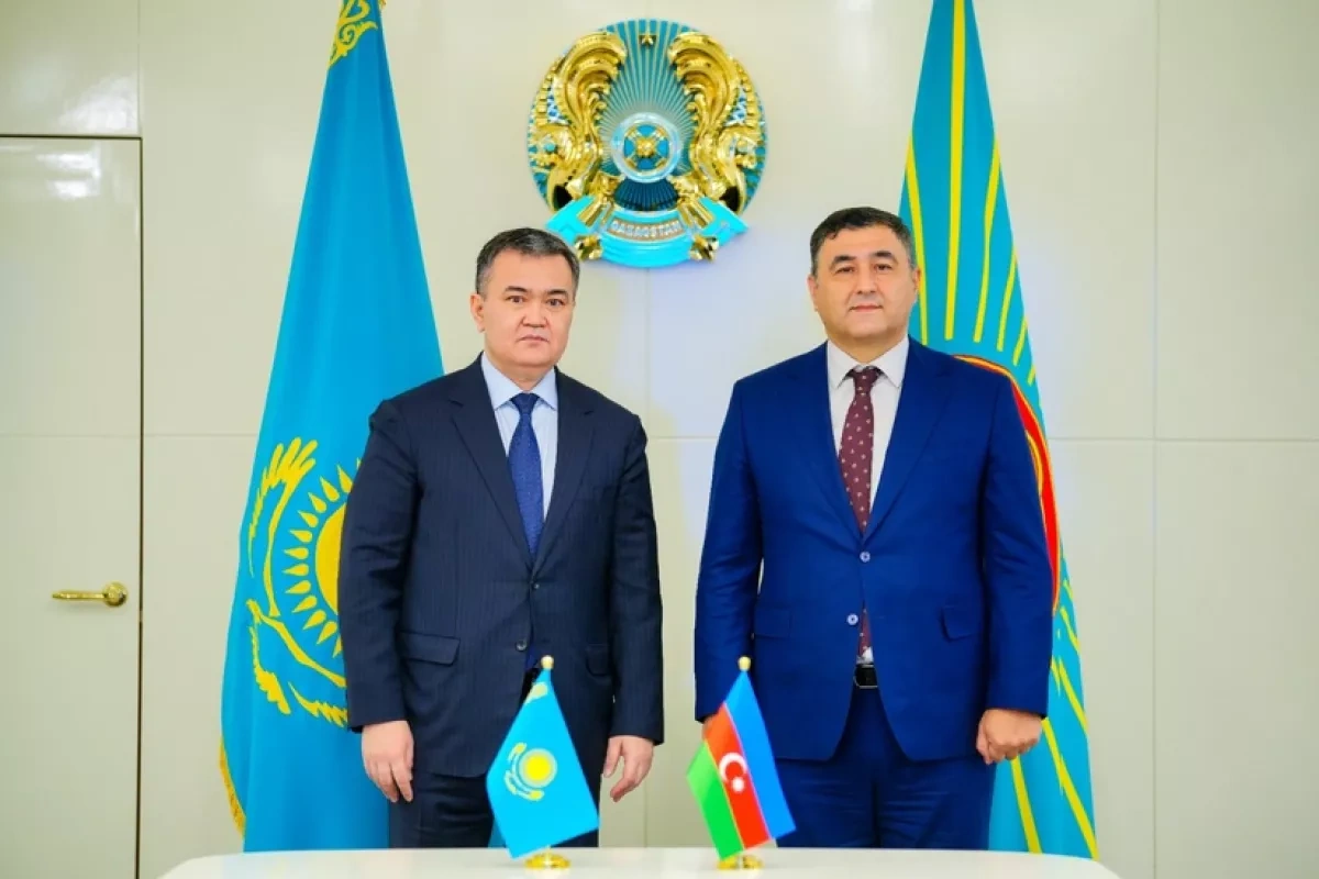 Azerbaijani ambassador meets Astana mayor to boost city ties PHOTO