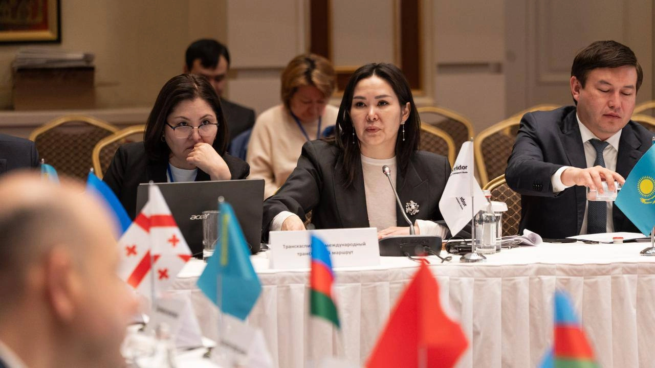 Kazakhstan, China reveal new container transit target via Middle Corridor