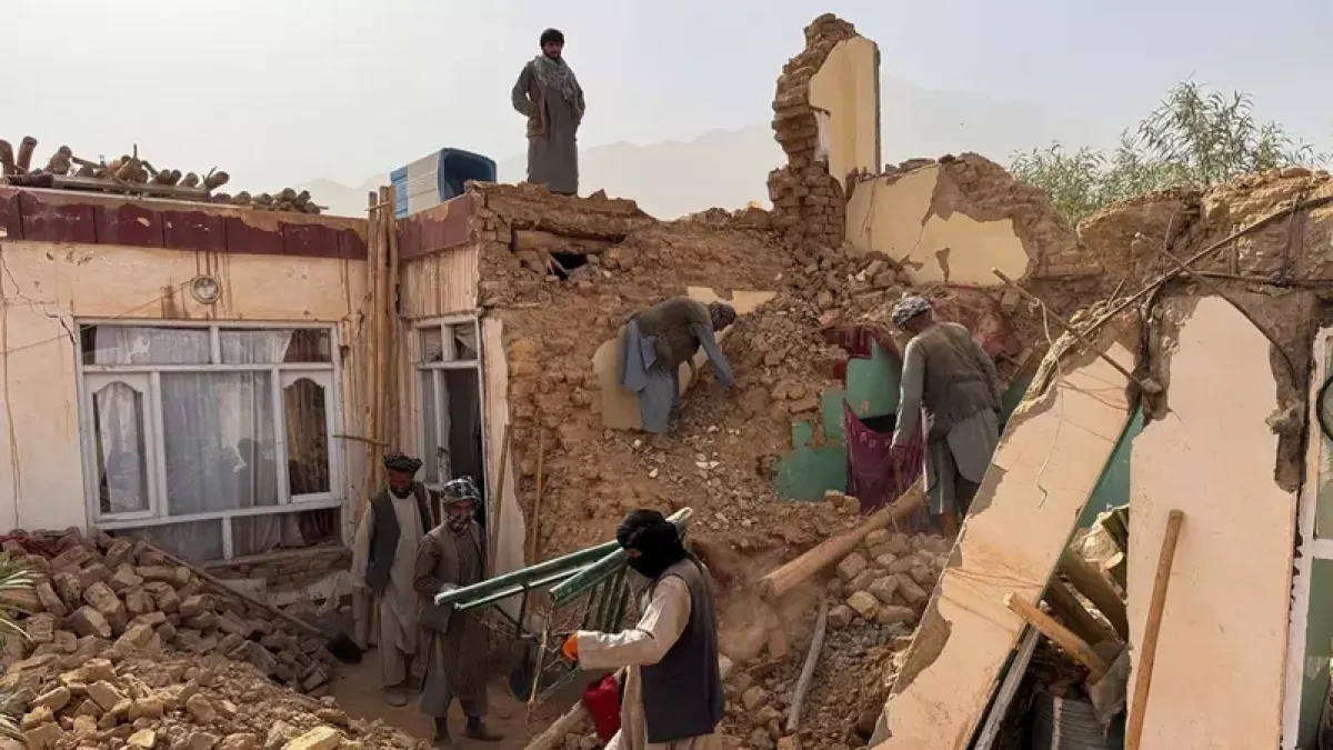 Quake in Afghanistan kills eight from one family