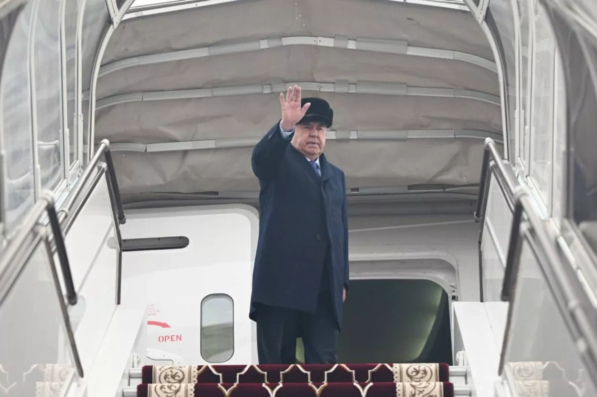 Tajikistan’s president off to Russia for informal CIS meeting