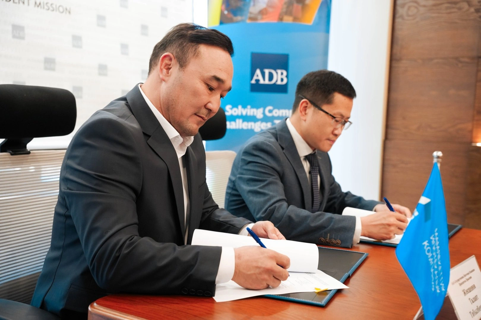 Kyrgyzstan and ADB team up to fund energy-efficient housing initiative
