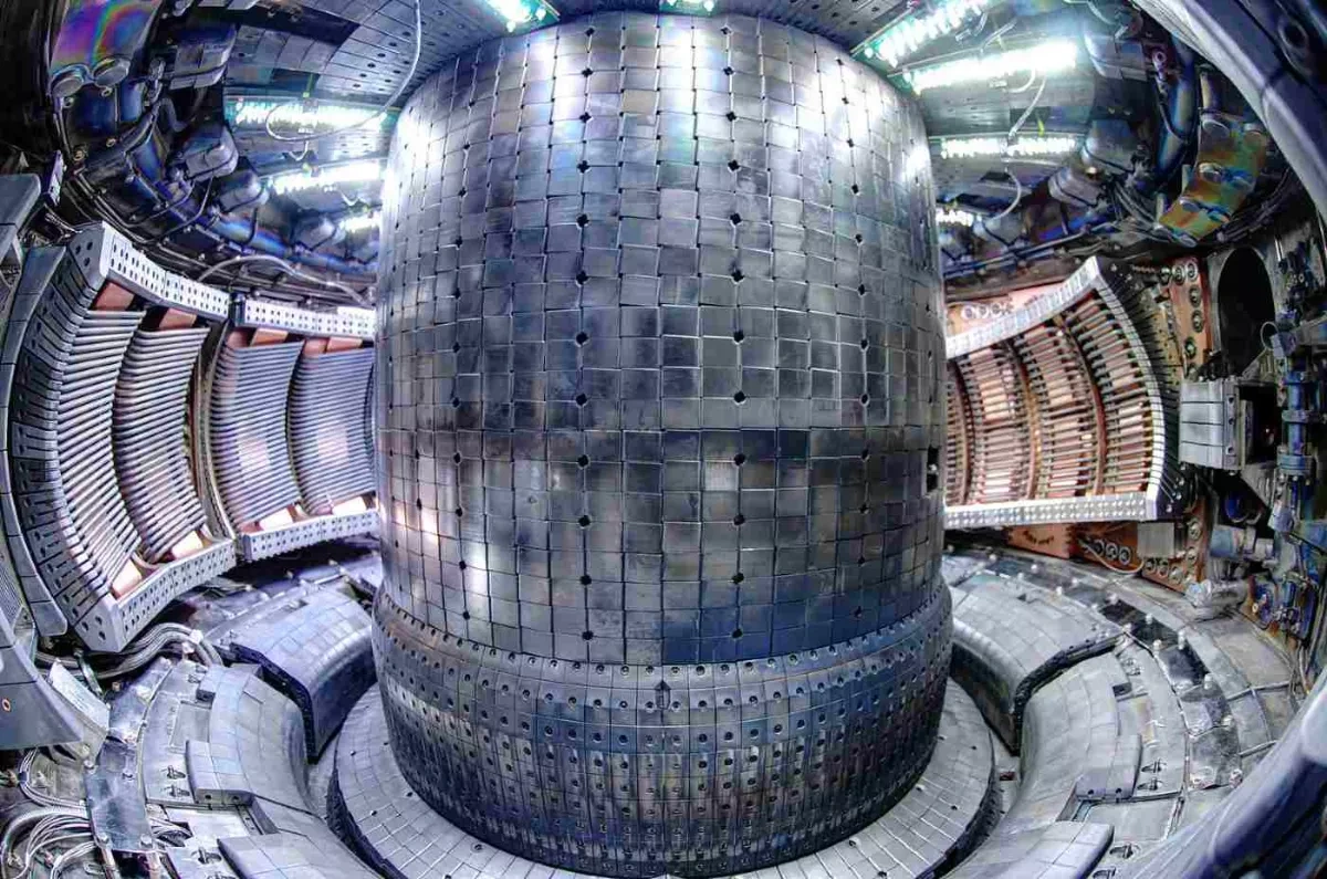 China reaches key milestone in "artificial sun" fusion energy project