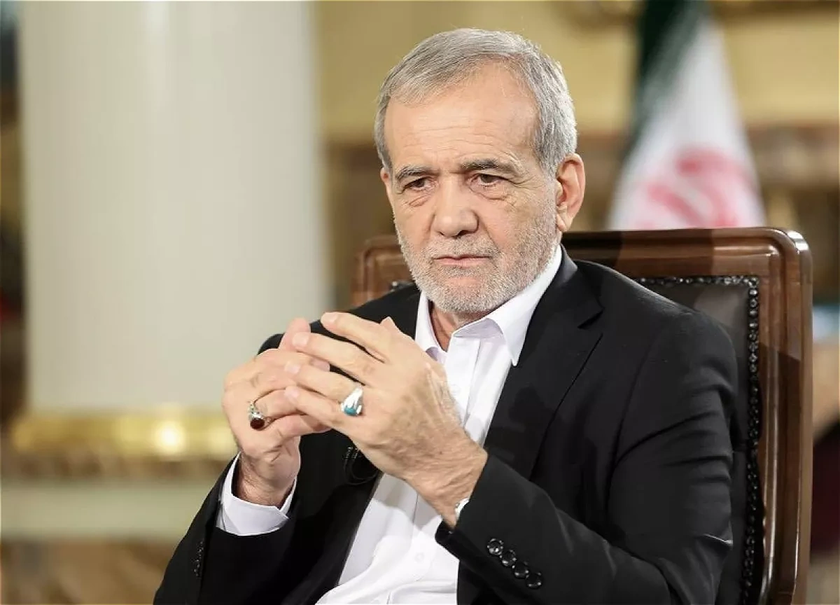 Iranian president says Tehran seeks peace with neighbours