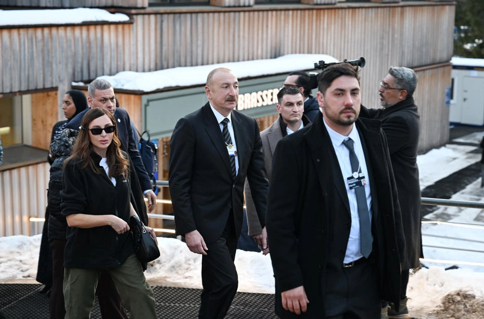 President Ilham Aliyev participates in panel session as part of World Economic Forum (PHOTO)