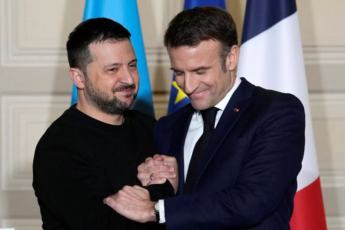 Zelenskyy says Macron to help strengthen Ukraine's air defences