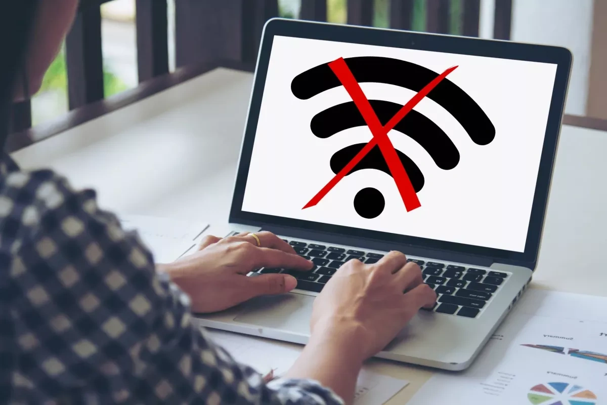 St Petersburg sees widespread internet outage, residents say