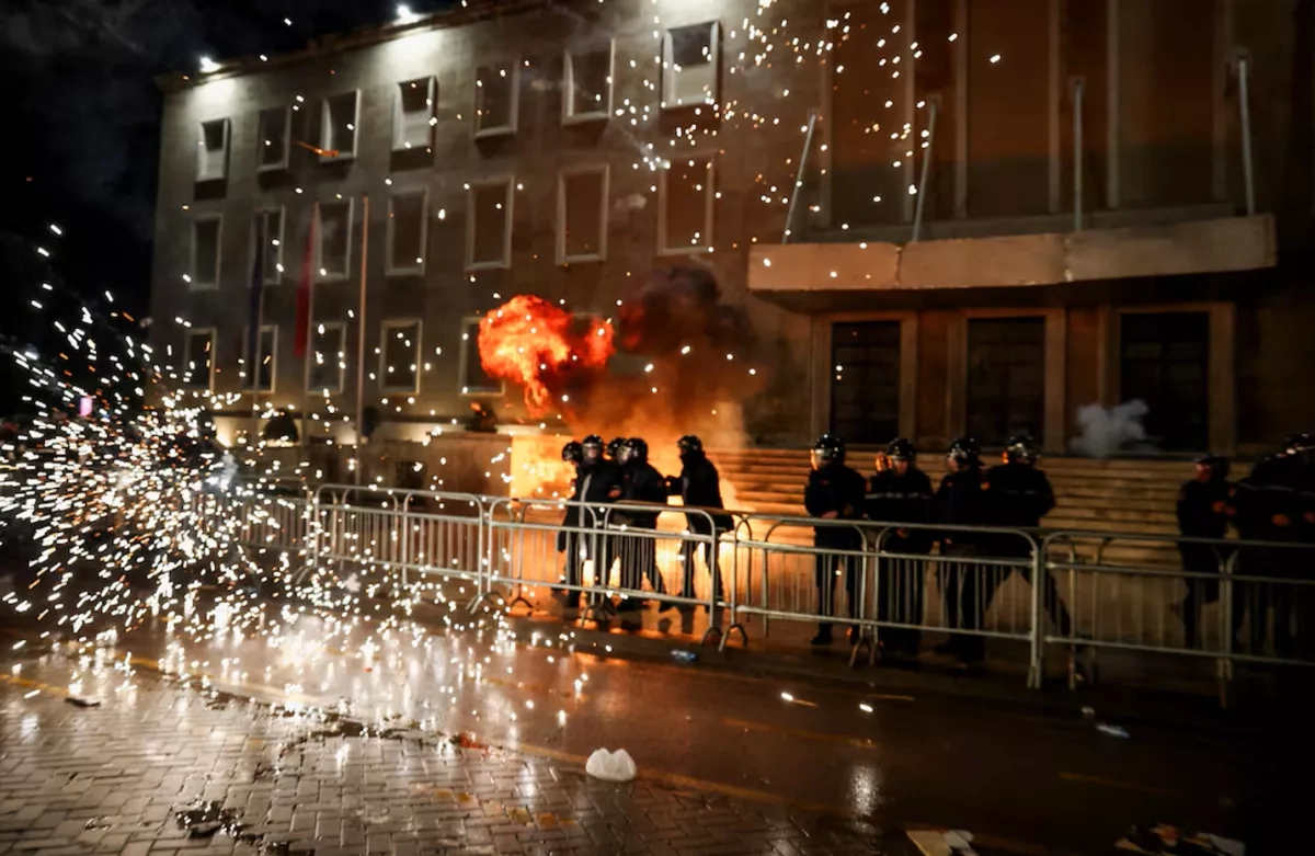 Violent protests erupt in Albania over deputy PM corruption allegations PHOTO